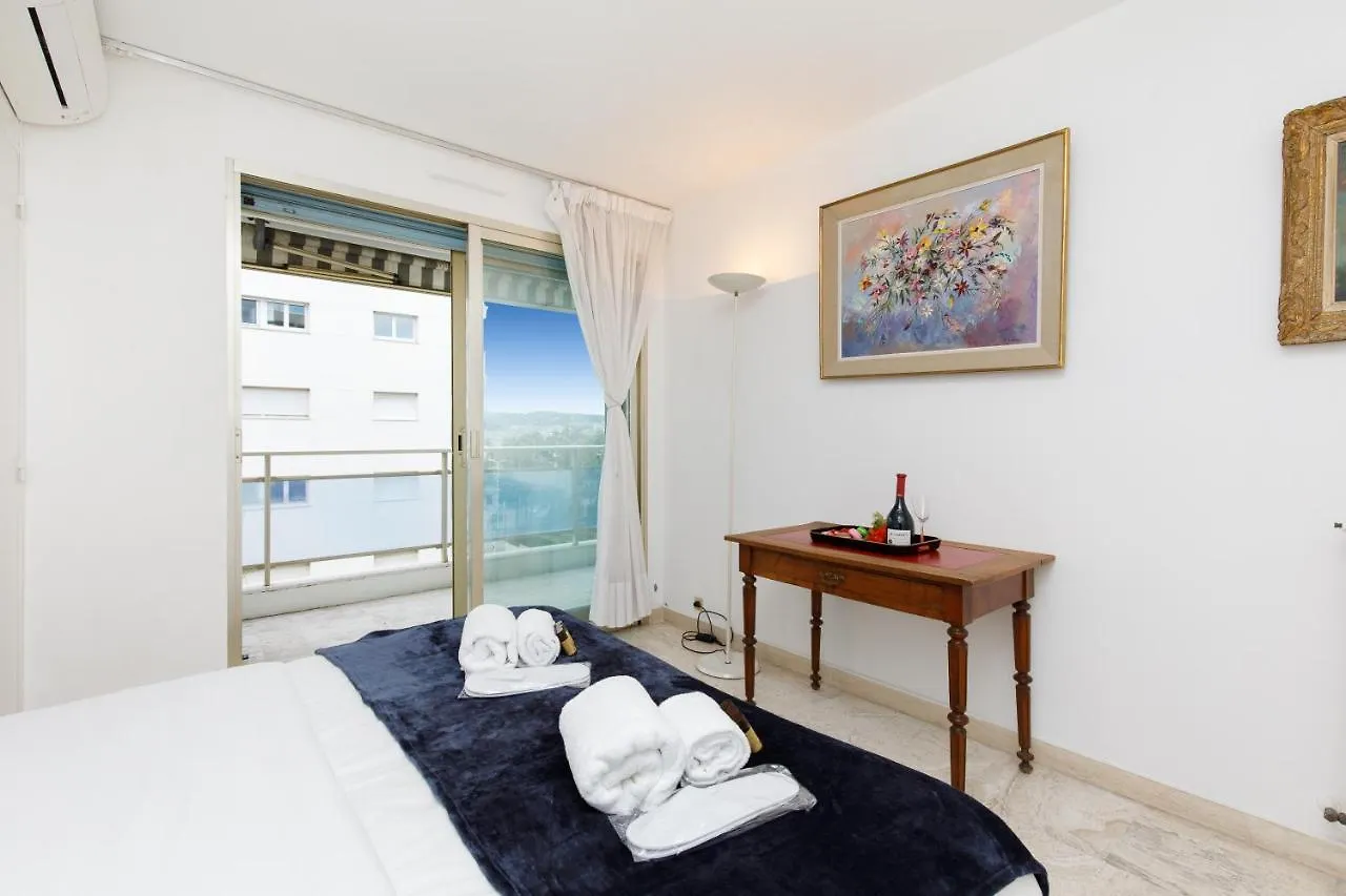 Roxelane Yourhosthelper Apartment Cannes