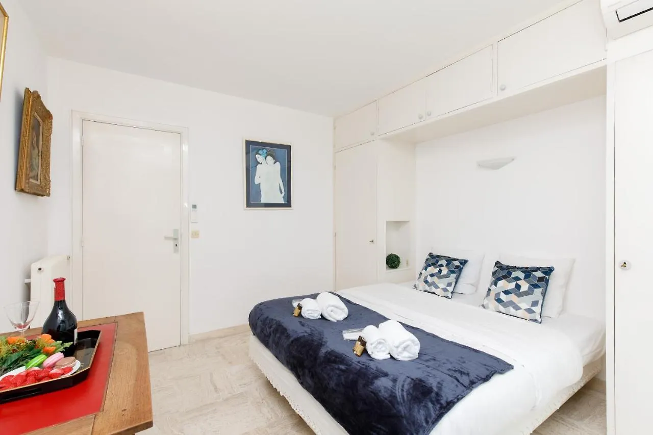 Roxelane Yourhosthelper Apartment Cannes France