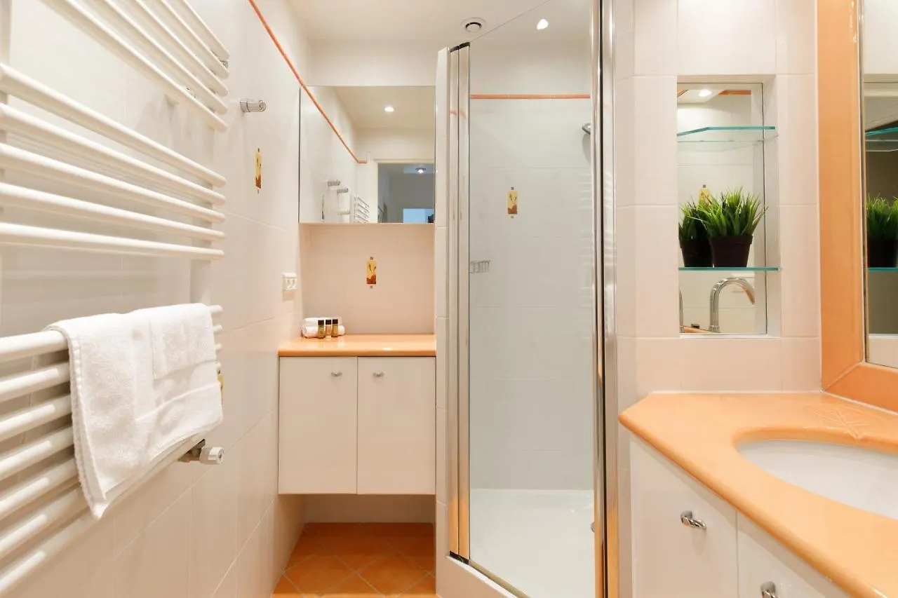 Roxelane Yourhosthelper Apartment Cannes