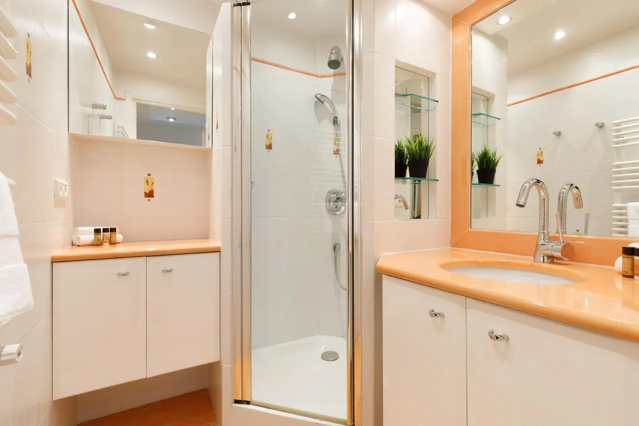 Roxelane Yourhosthelper Apartman Cannes
